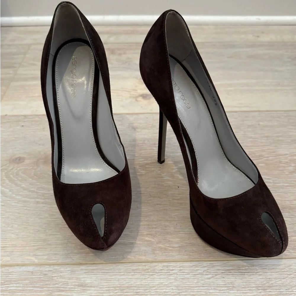 $845 SERGIO ROSSI Dark Chocolate Brown Suede Peep Toe Platform Heels Pumps 39.5 - Picture 2 of 14